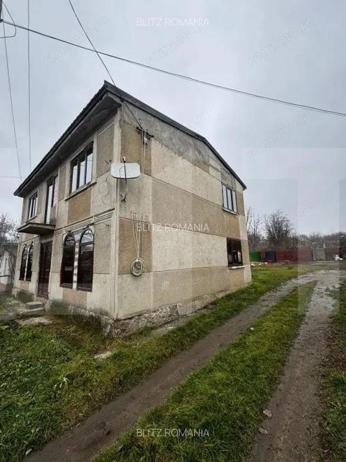 Casa individuala la gri, situata in zona lini?tita Saveni - 4