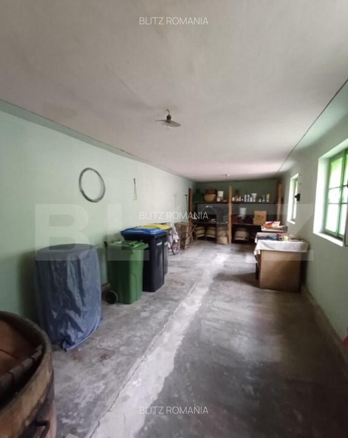 Casa renovabila cu 2 spatii comerciale, 416.6 mp, teren de 7 - 15