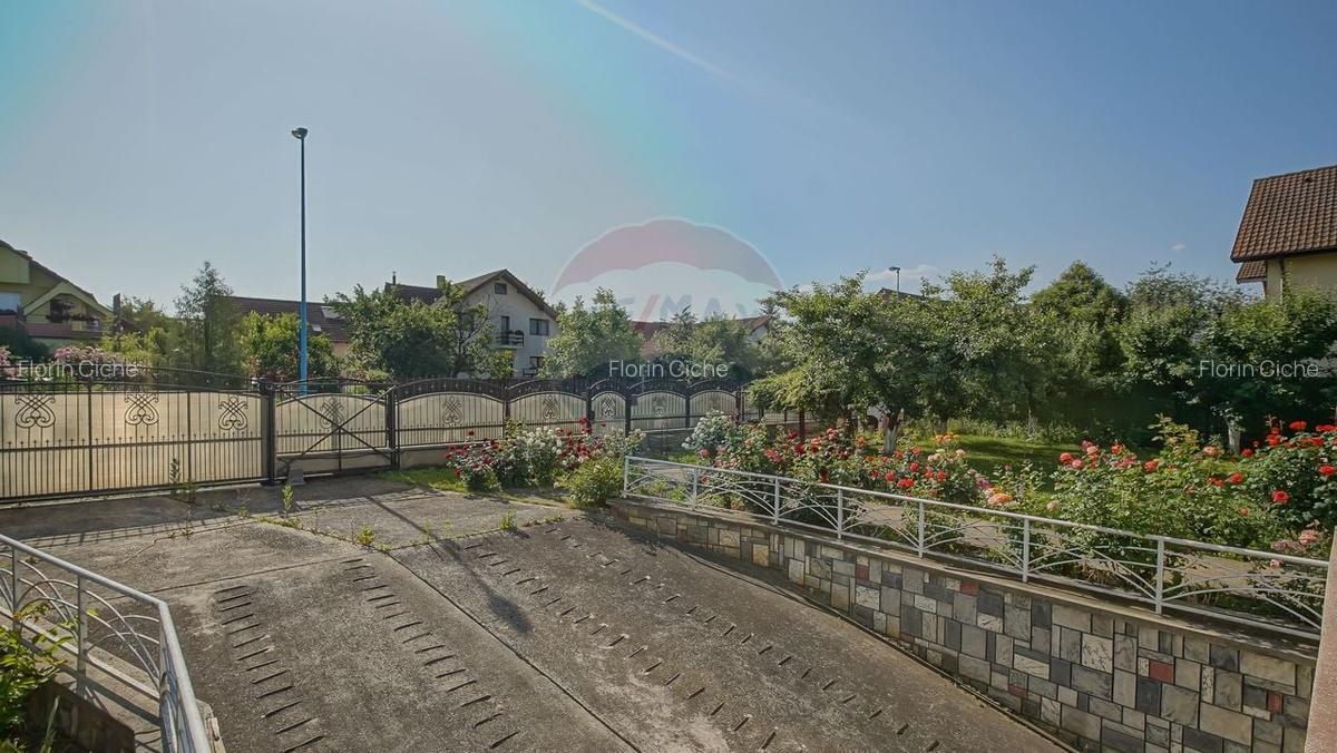Vila impunatoare, rezidenta cu pretentii, Tractorul, Brasov - 41