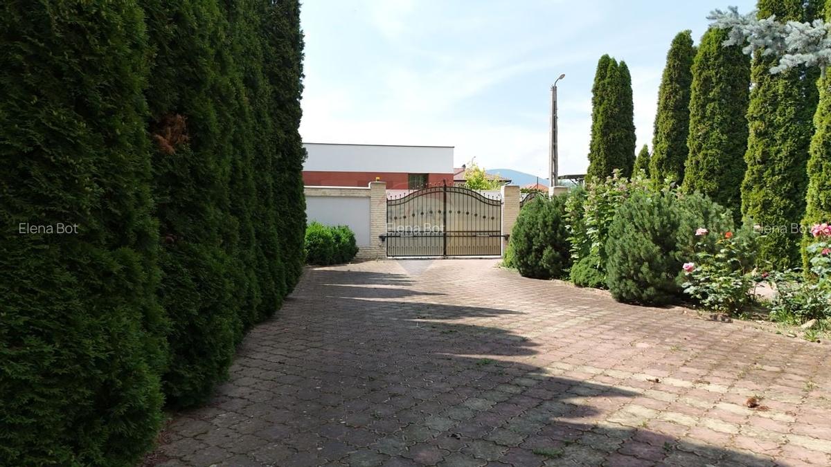 Vila deosebita cu gradina superba si panorama - Ghimbav, ultracentral - 26