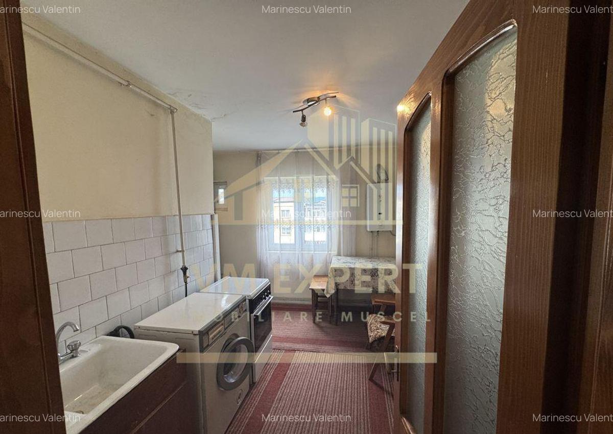 APARTAMENT 2 CAMERE 2 BALCOANE ETAJ 4 GRUI CAMPULUNG - 7