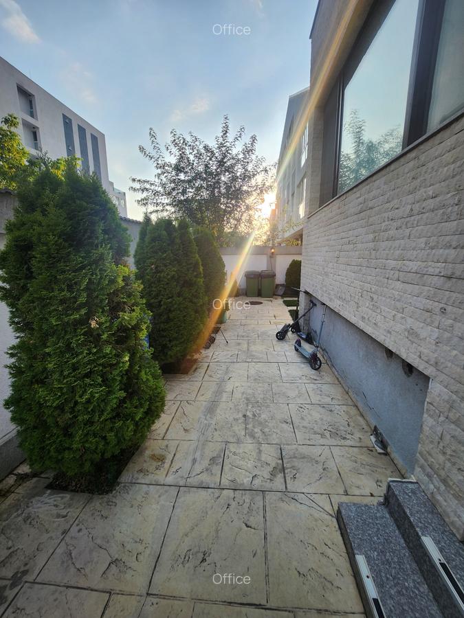 Închiriere Apartament 3 camere zona Grand Arena - Str Postalionului - 13
