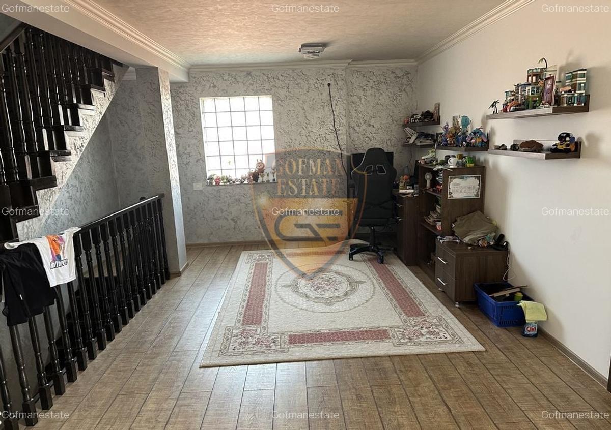 Casa 6 camere, 200 mp, Stadionul Farul, curte amenajata cu travertin + foisor - 8