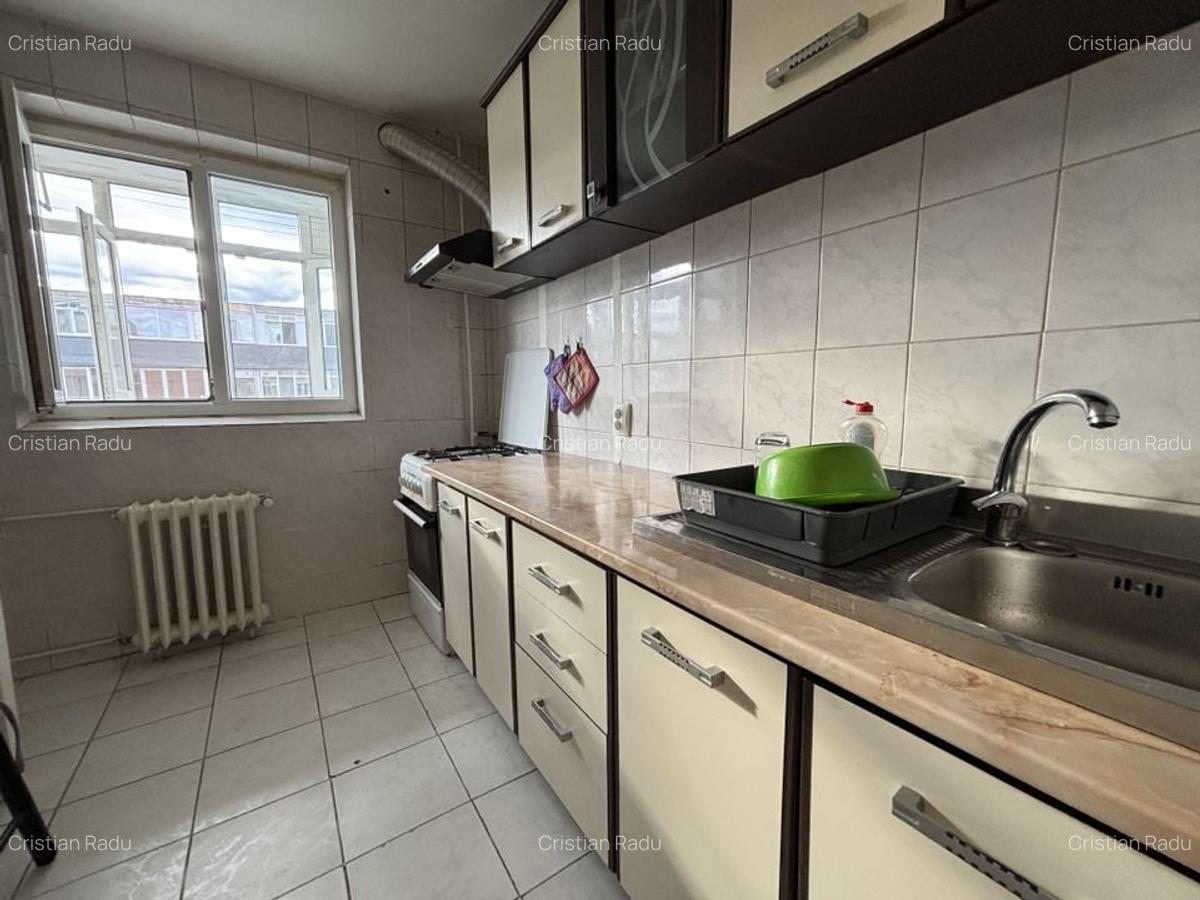 Apartament cu 3 camere, mobilat în Crângași - 18