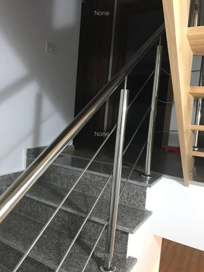 Casă cu 4 camere în Central - 8