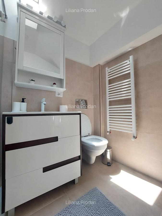 Apartament cu 2 camere decomandat, mobilat în P-ța Universității - 14