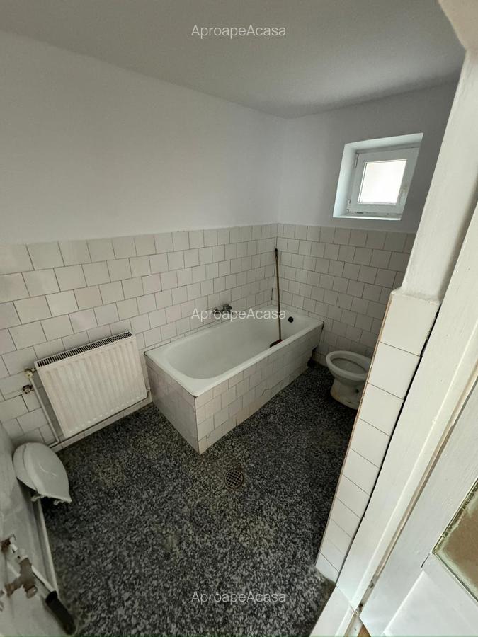 Casă solidă, zona centrală Prejmer - 15