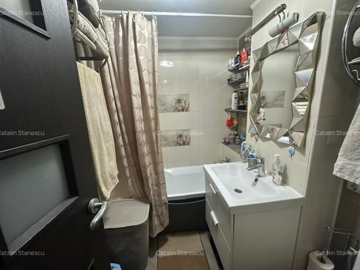 Apartament cu 3 camere semidecomandat în P-ța Muncii - 7
