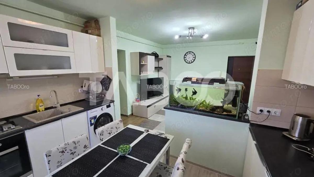 Apartament de vanzare etaj intermediar 3 camere Calea Surii Mici - 1 Apartament de vanzare etaj intermediar 3 camere Calea Surii Mici - 1