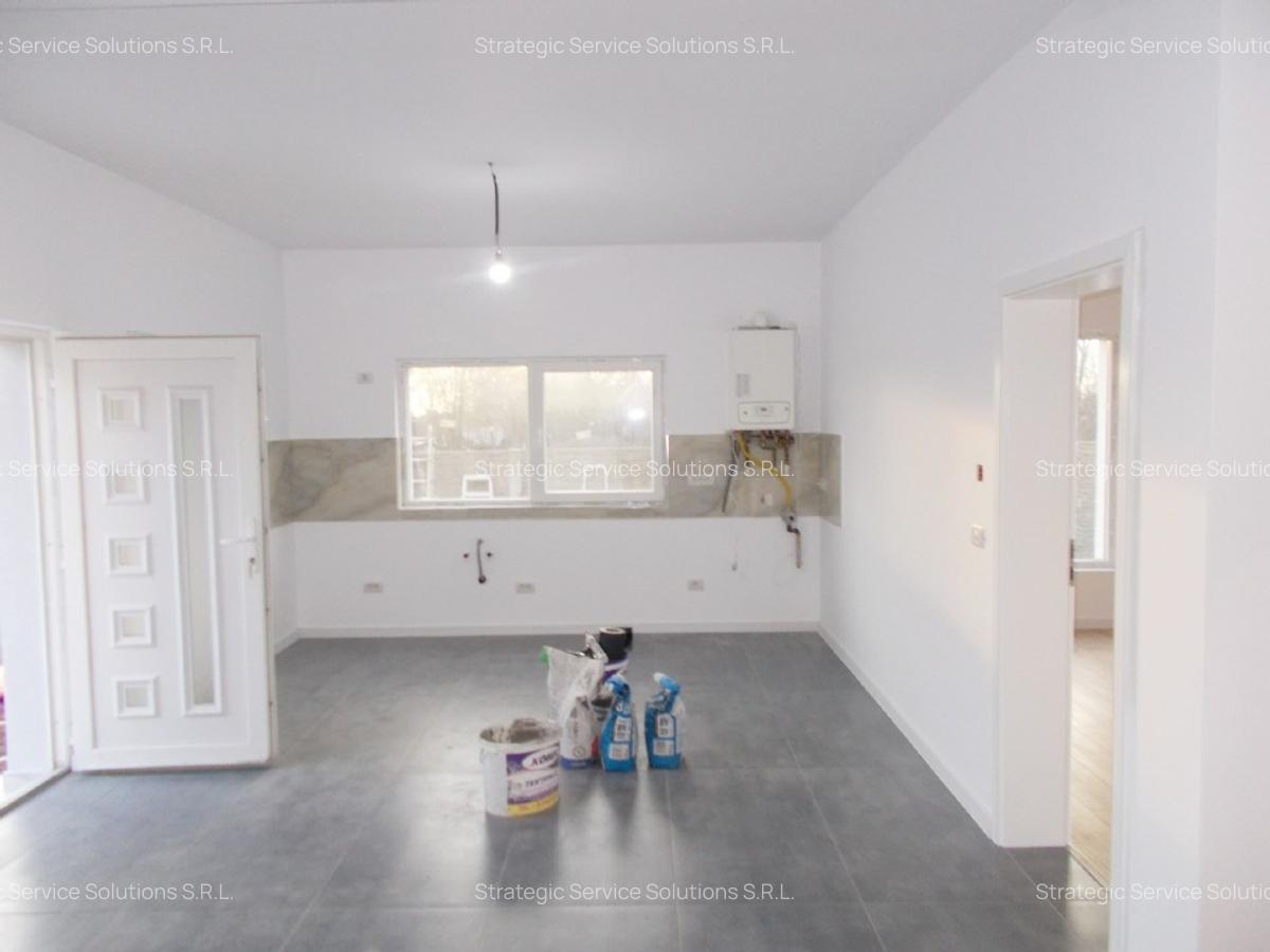 Duplex, Sanmihaiu Roman, 3 camere, 72 mp util, 250mp teren - 1