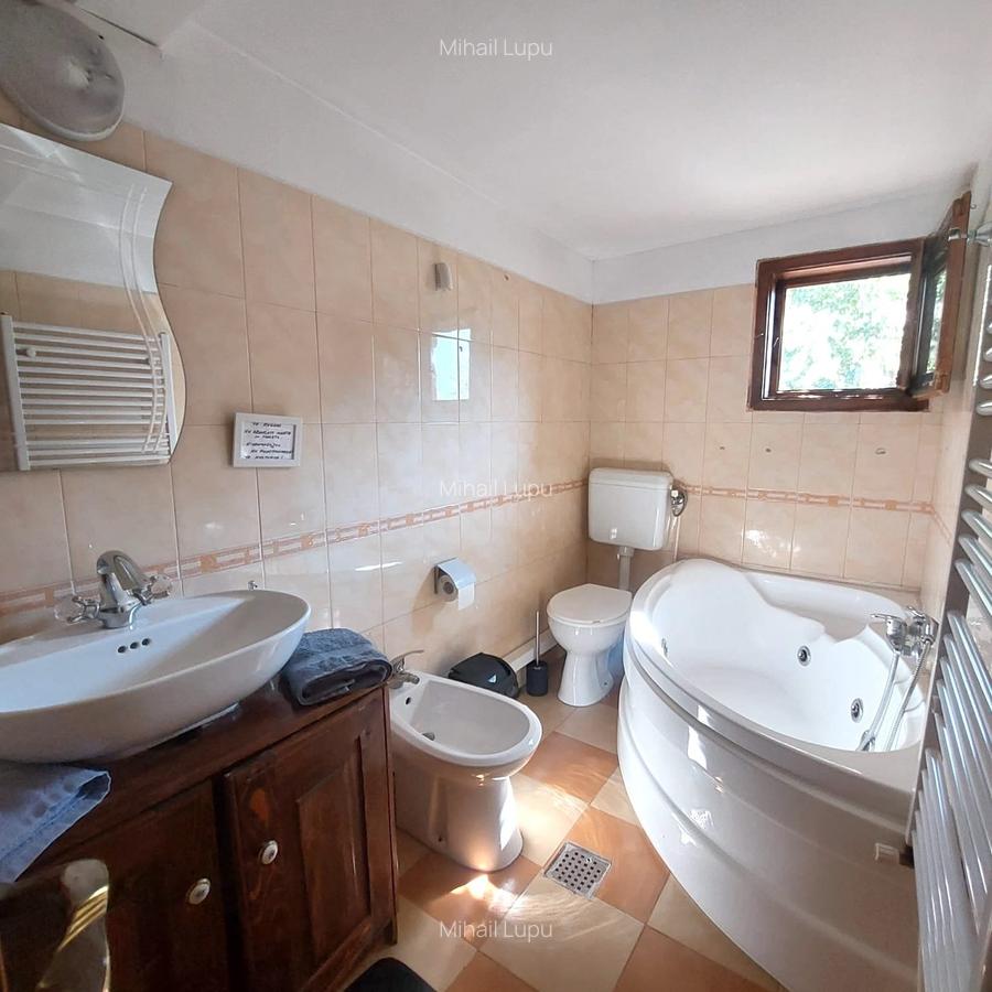 Casă cu 5 camere în Lepșa - 7