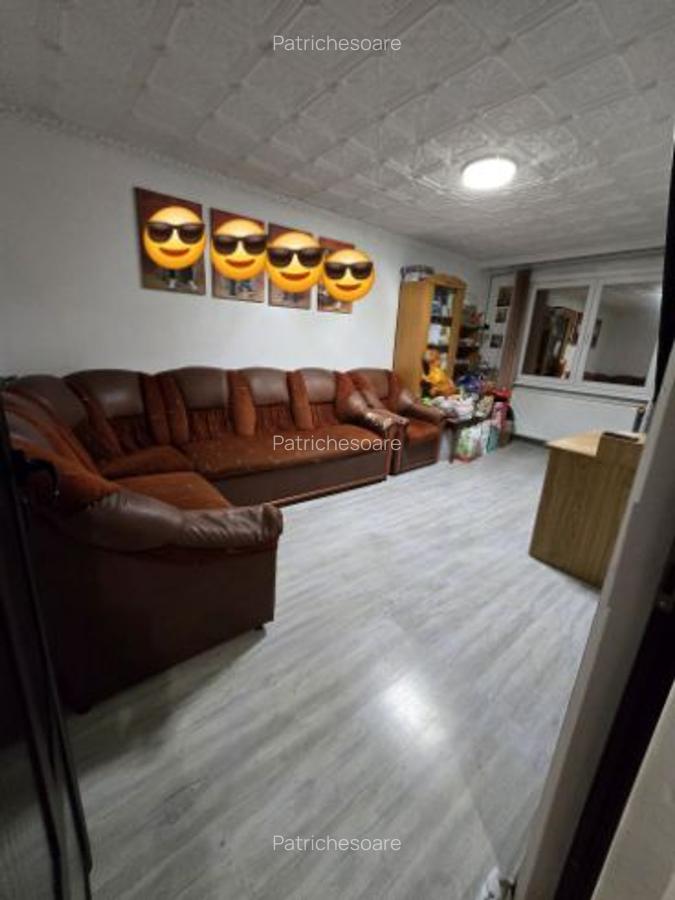 Apartament mobilat si utilat 3 camere decomandat Aparatorii Patriei  120 000 EU - 10