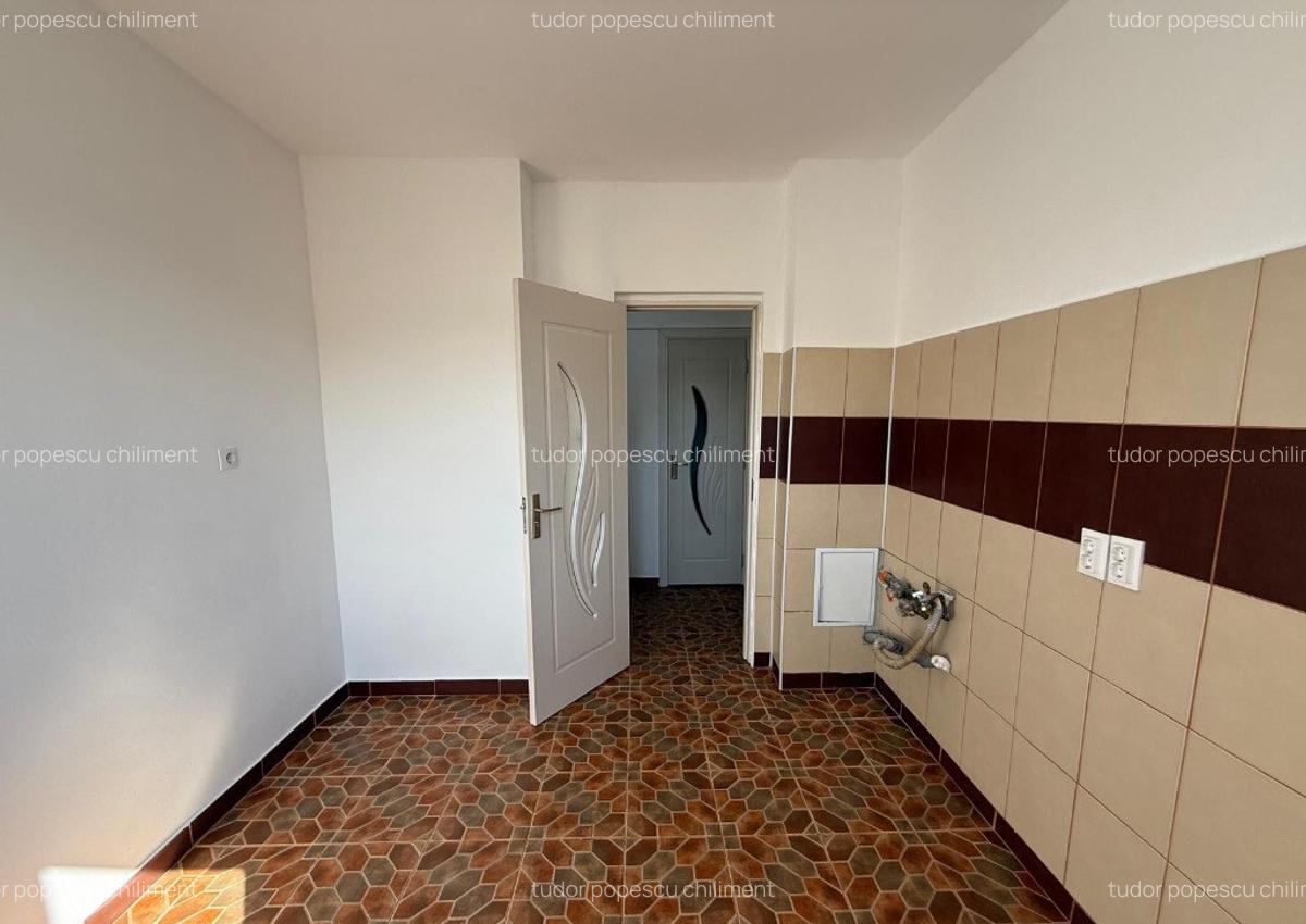 Apartament 3 camere la 1 minut de Metrou statia 1 Decembrie 1918 - 10 Apartament 3 camere la 1 minut de Metrou statia 1 Decembrie 1918 - 10