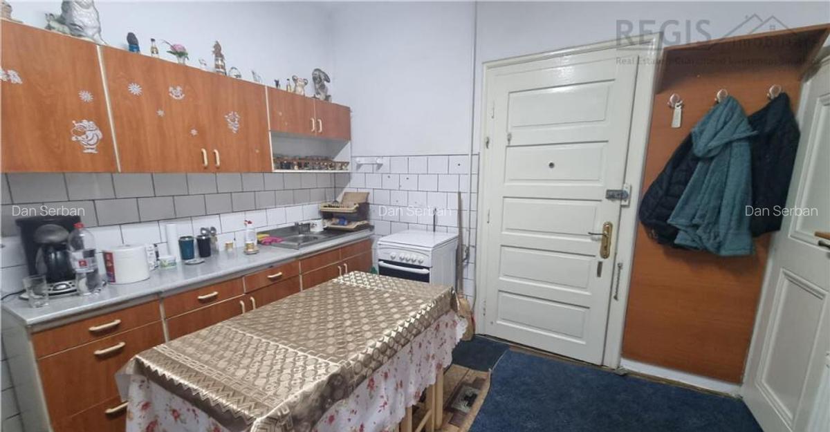 Apartament de doua camere la casa , cu gradina zona centrul - 6