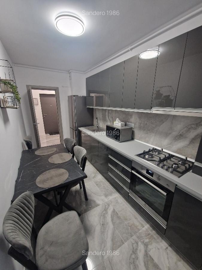 Proprietar închiriez apart 2cam în Cartierul Solar, ,loc parcare,prima închirier - 1