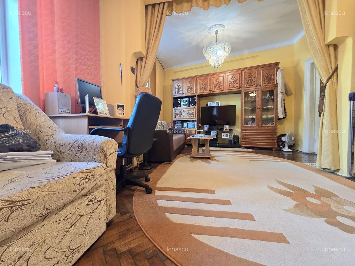 Titulescu - Cuza - Petrom, apartament in vila, 81 mp, centrala proprie - 5