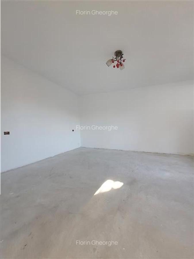 Oferta Unica - Casa La Alb si Teren de 300 mp, proprietate - Navodari, 85000 eur - 3