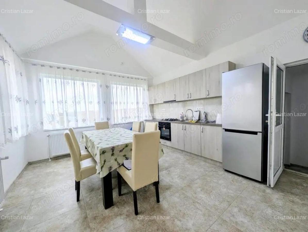 Casa noua cu priveli?te superba, situata intr-o zona lini?tita din Paleu - 2