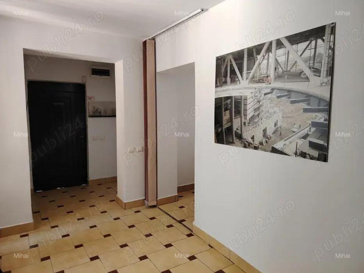 Unirii Restaurant Budapesta casa singur in curte 4 camere - 2 Unirii Restaurant Budapesta casa singur in curte 4 camere - 2