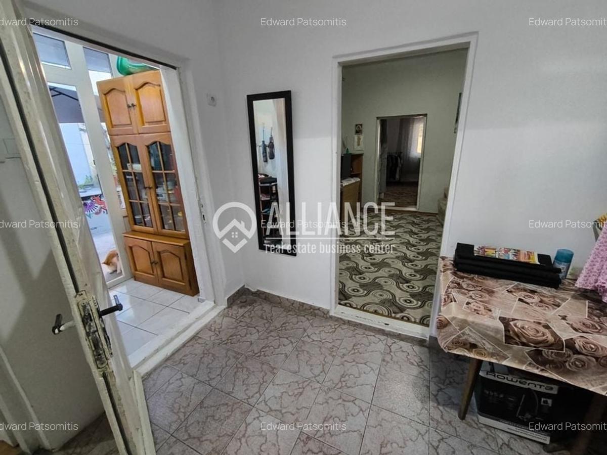 TOMIS II (Cod01)- Central, casa 3 camere, posibilitatea mansardare. - 3