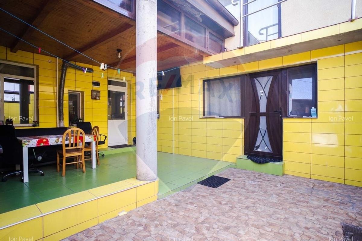 Casa / Vila cu 4 camere de vanzare in zona Podu Ros - 7