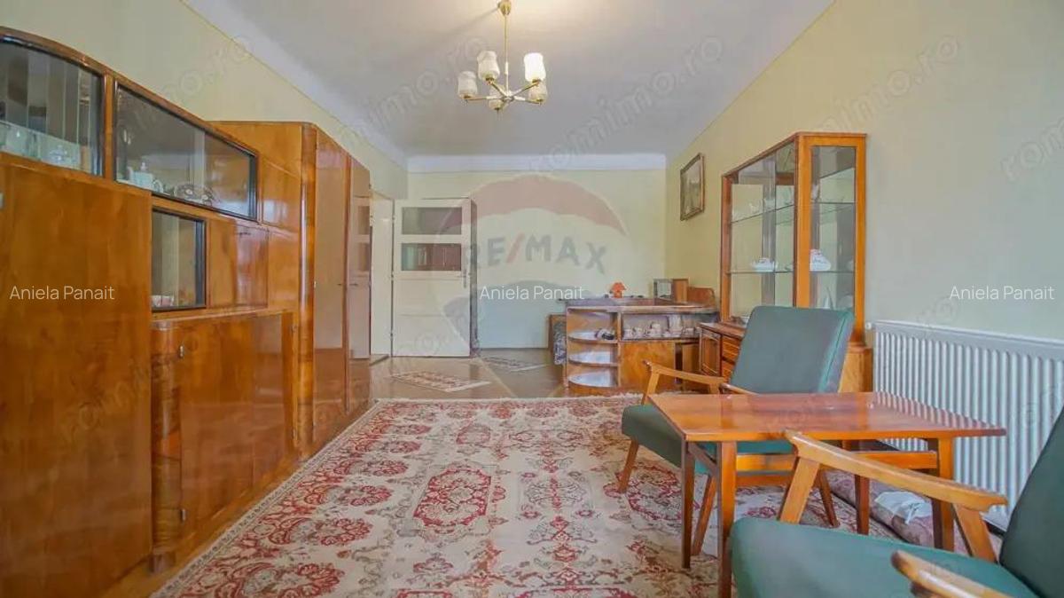 Apartament 102 mp utili, cu parcare in curte, Str. Castelului - 6