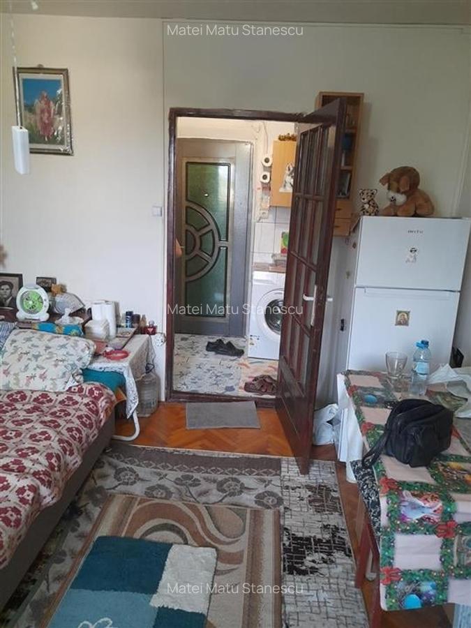 Garsoniera Etaj 2 zona Buziasului - 5