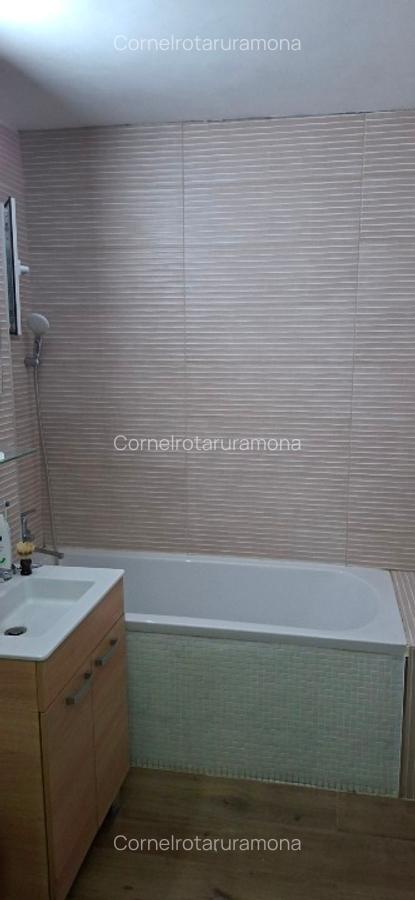 Persoană fizică vând apartament 3camere decomandat - 4