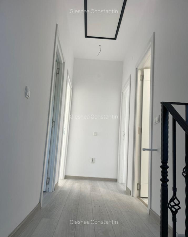 Casa de vanzare in localitatea Brebu - 6