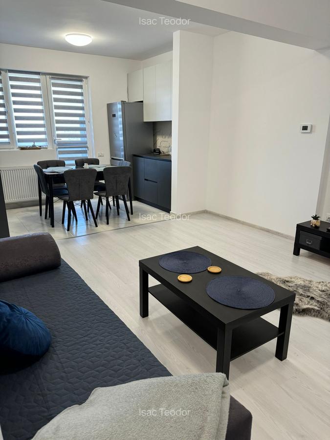 Apartament cu 2 camere decomandat în Apărătorii Patriei - 2