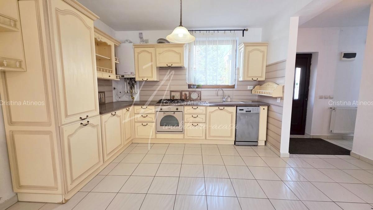 Green City. Casa frumoasa, gradina si liniste de vanzare - 4