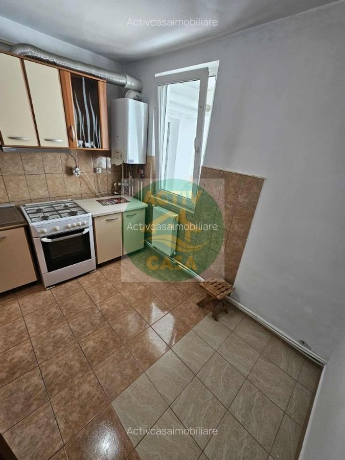 Apartament 2 camere, etaj 2, zona Scoala nr. 5 - 5