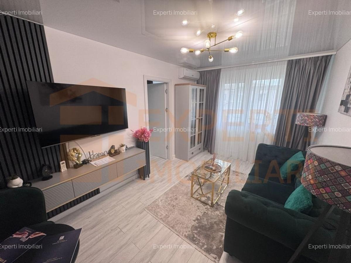 Apartament 2 camere de vanzare Casa de Cultura, Constanta - 1