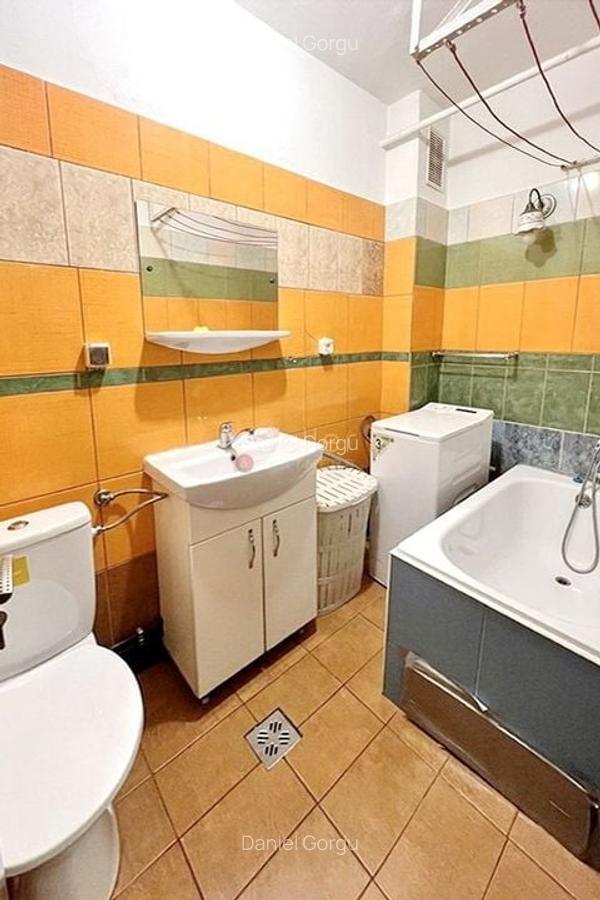 Aproape de  Zona Comerciala - 4