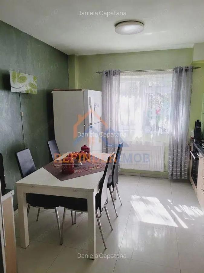 Vanzare 3 camere Bulevardul 1 Mai - 1
