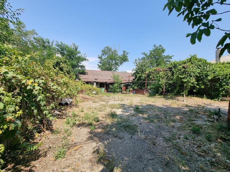 Casă individuală cu 5 camere cu Teren 1750 Mp în Movilița