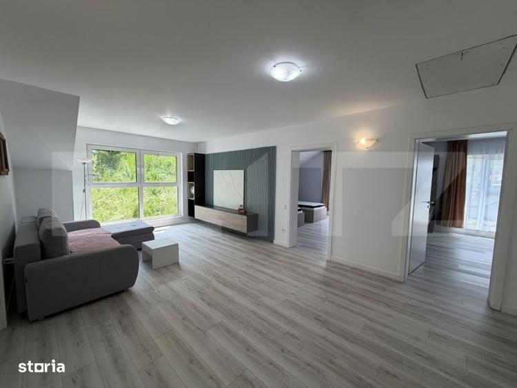 Casă cu 4 camere cu Teren 1875 Mp în Luna