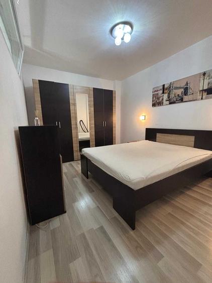 Apartament cu 2 camere decomandat în Livezeni
