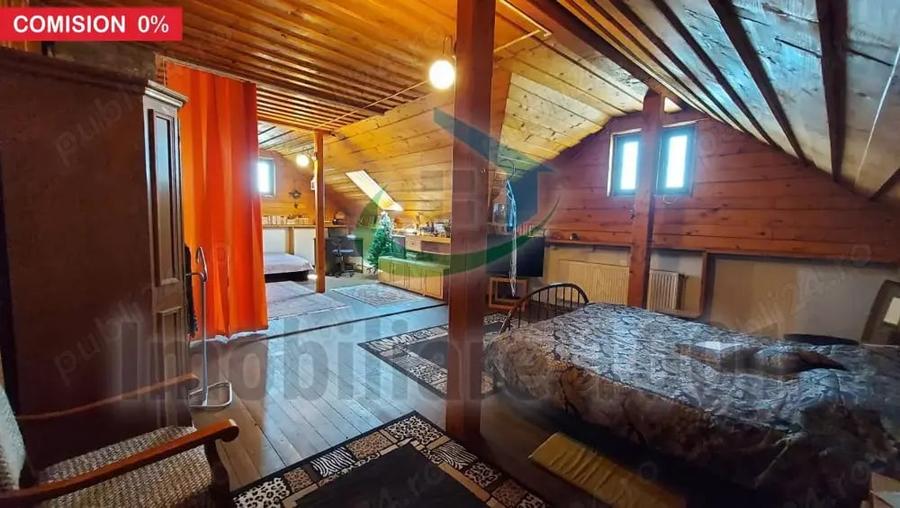 Casă cu 6 camere cu Teren 1658 Mp în Colțirea