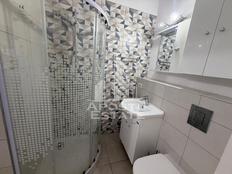 Apartament cu 3 camere semidecomandat în Take Ionescu