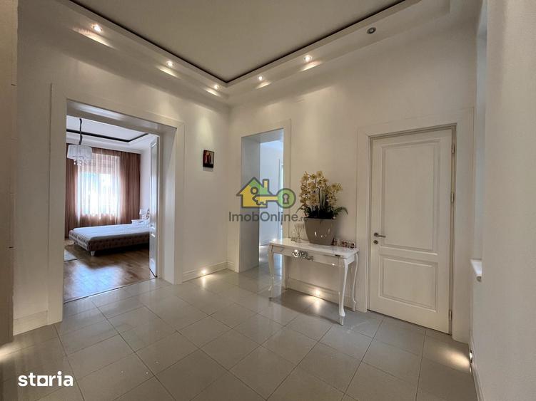 Apartament cu 3 camere semidecomandat în Elisabetin