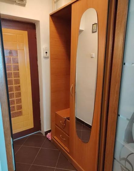 Garsonieră decomandată în Galata