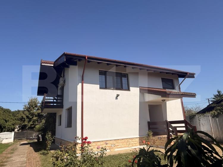 Casă individuală cu 3 camere cu Canalizare în Plopu