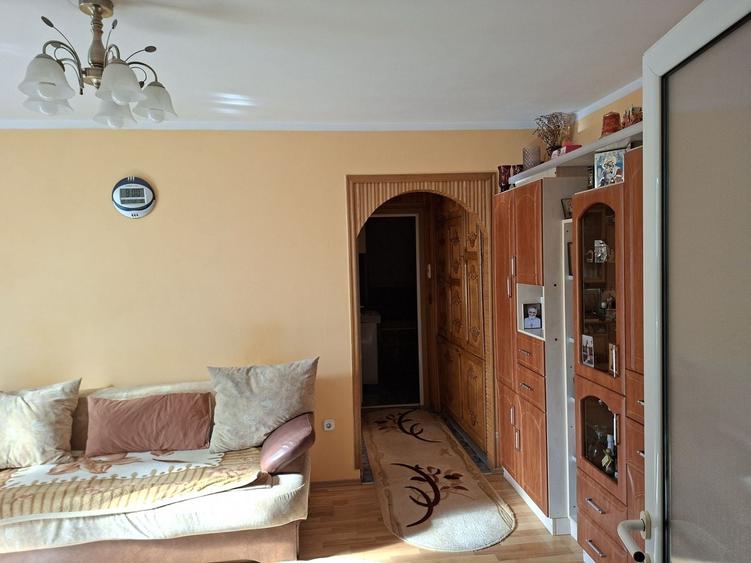Apartament cu 2 camere semidecomandat, mobilat în Ultracentral
