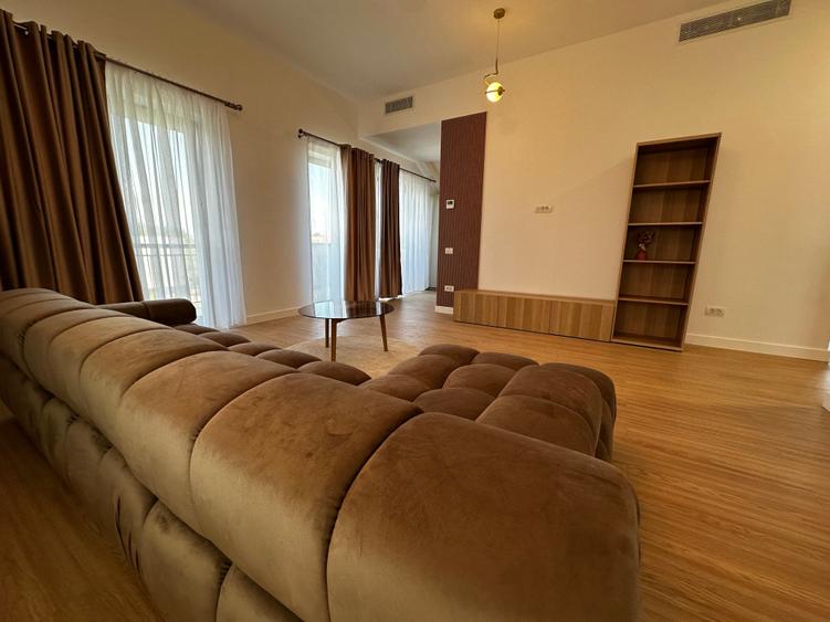 Apartament cu 2 camere semidecomandat în Sisești
