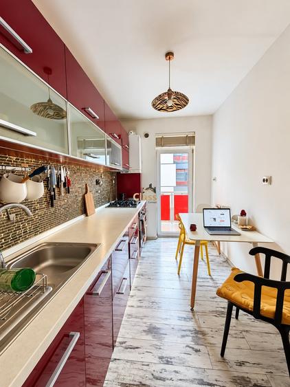 Apartament cu 2 camere semidecomandat, mobilat în Zorilor