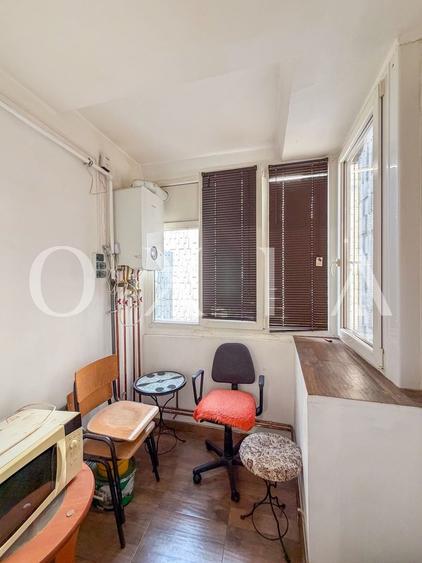 Apartament cu 3 camere decomandat, mobilat în Dacia