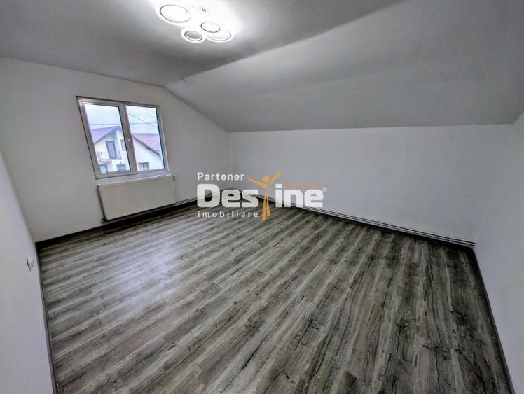 Casă individuală cu 5 camere cu Canalizare în Lunca Cetățuii