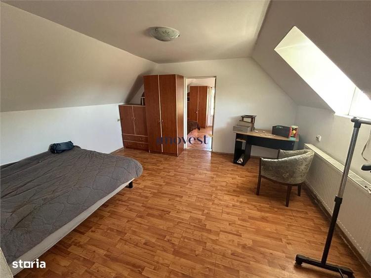 Casă cu 4 camere în Decebal