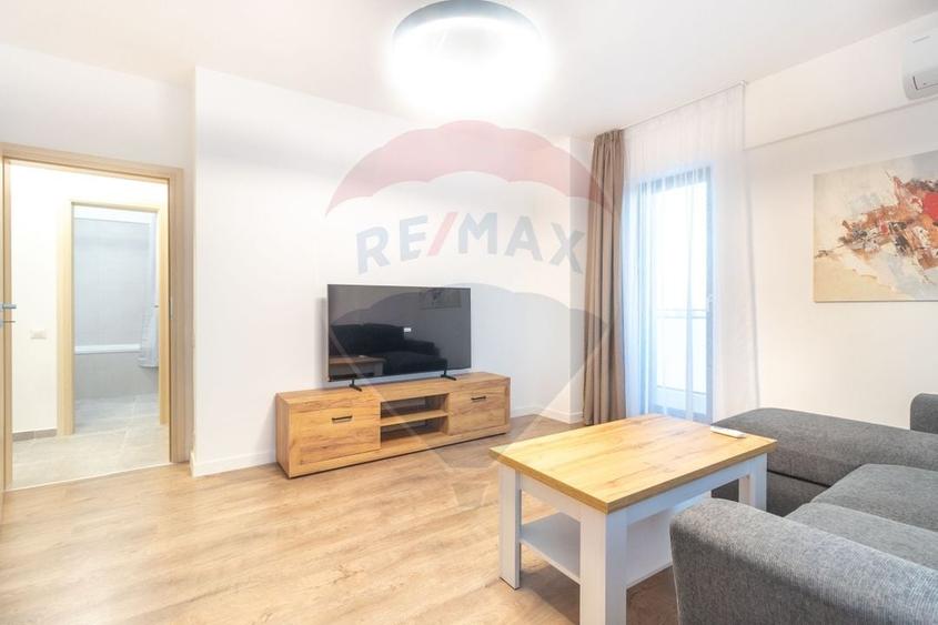 Apartament cu 2 camere decomandat, mobilat în Parcul Carol